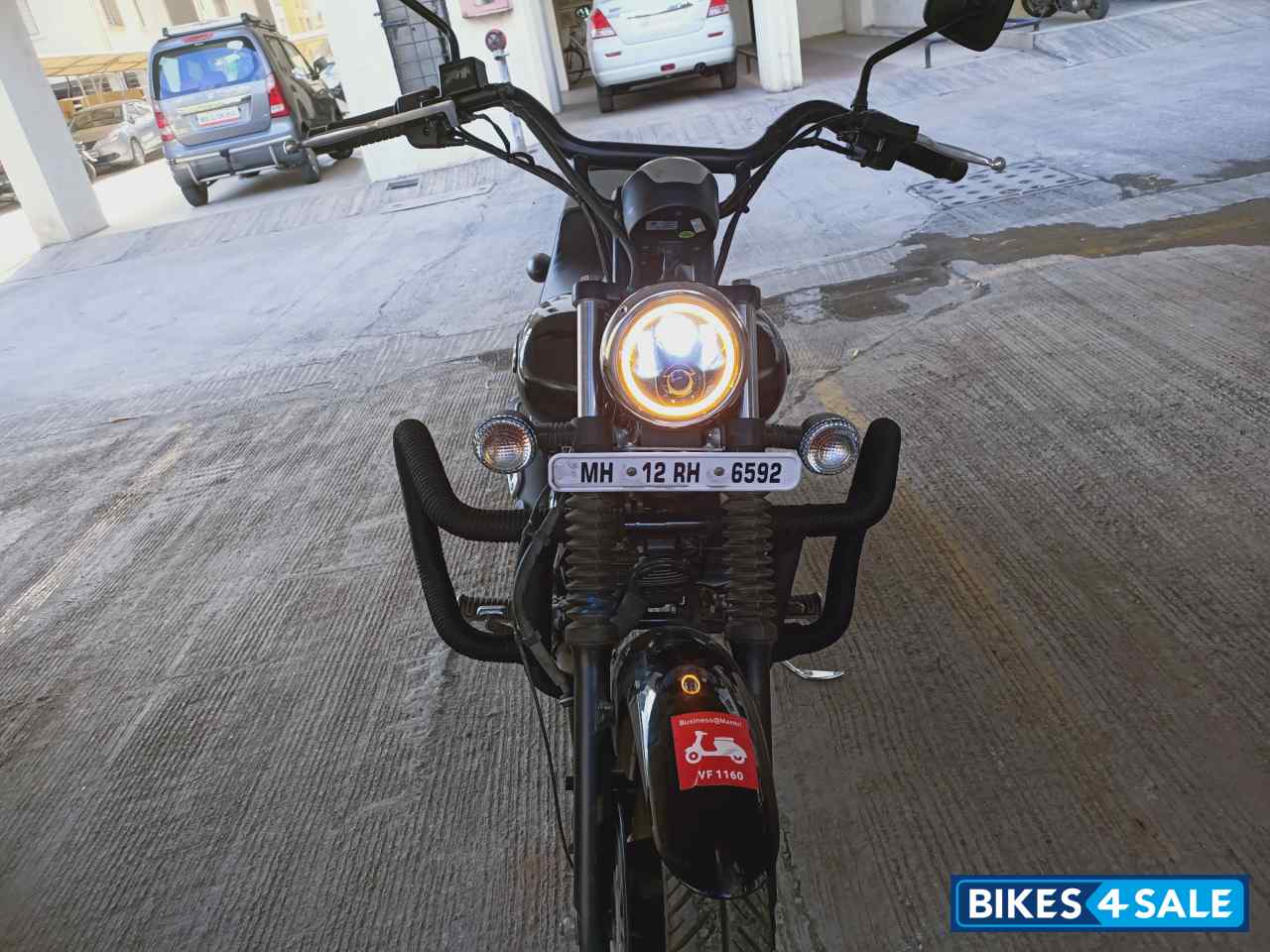 Bajaj Avenger Street 220