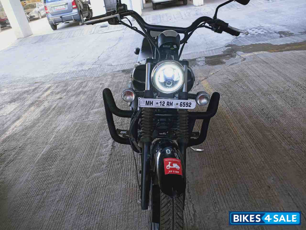 Bajaj Avenger Street 220