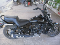 Bajaj Avenger Street 220