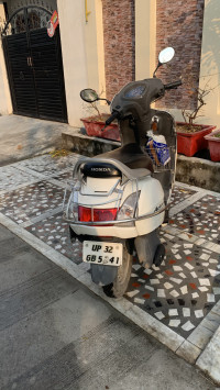 White Honda Activa