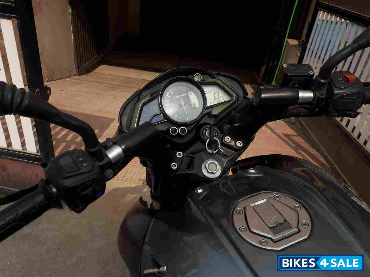 Grey Black Bajaj Pulsar NS 160 Grey Black Bajaj Pulsar NS 160
