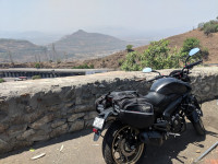 Matt Black Bajaj Dominar 400 Disc