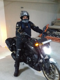 Matt Black Bajaj Dominar 400 Disc