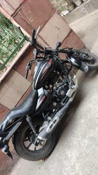 Bajaj Avenger Street 220 2017 Model