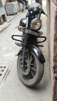 Bajaj Avenger Street 220