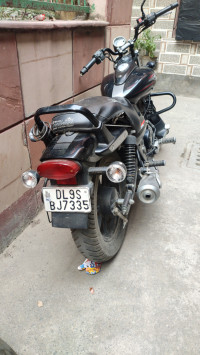 Bajaj Avenger Street 220