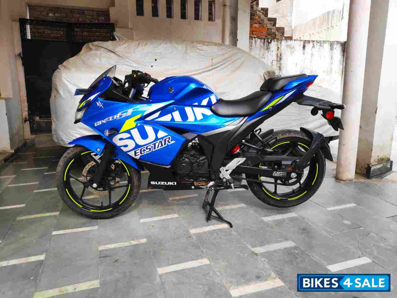 Suzuki Gixxer SF Moto GP