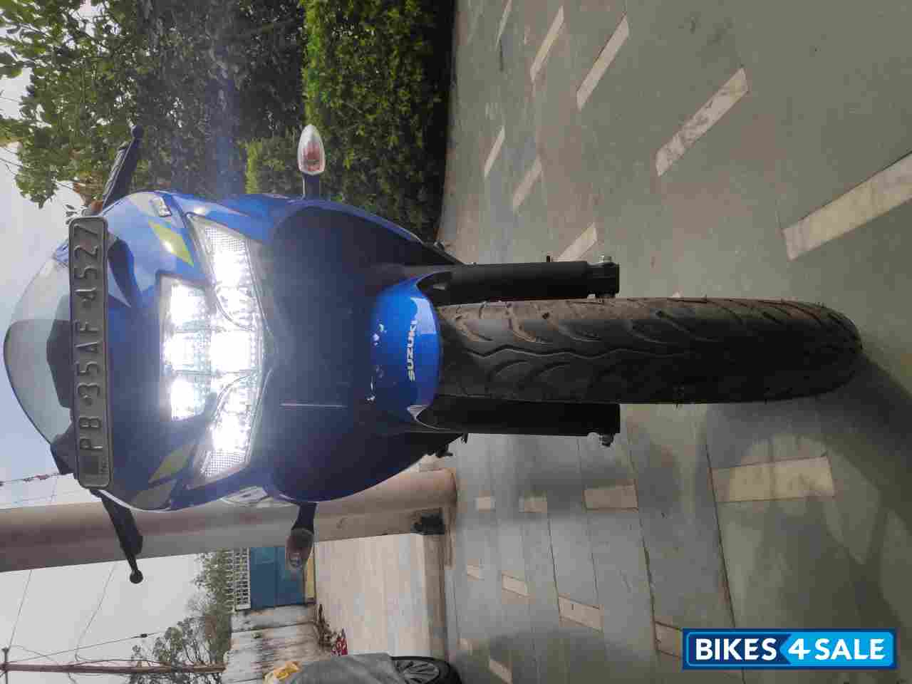 Suzuki Gixxer SF Moto GP