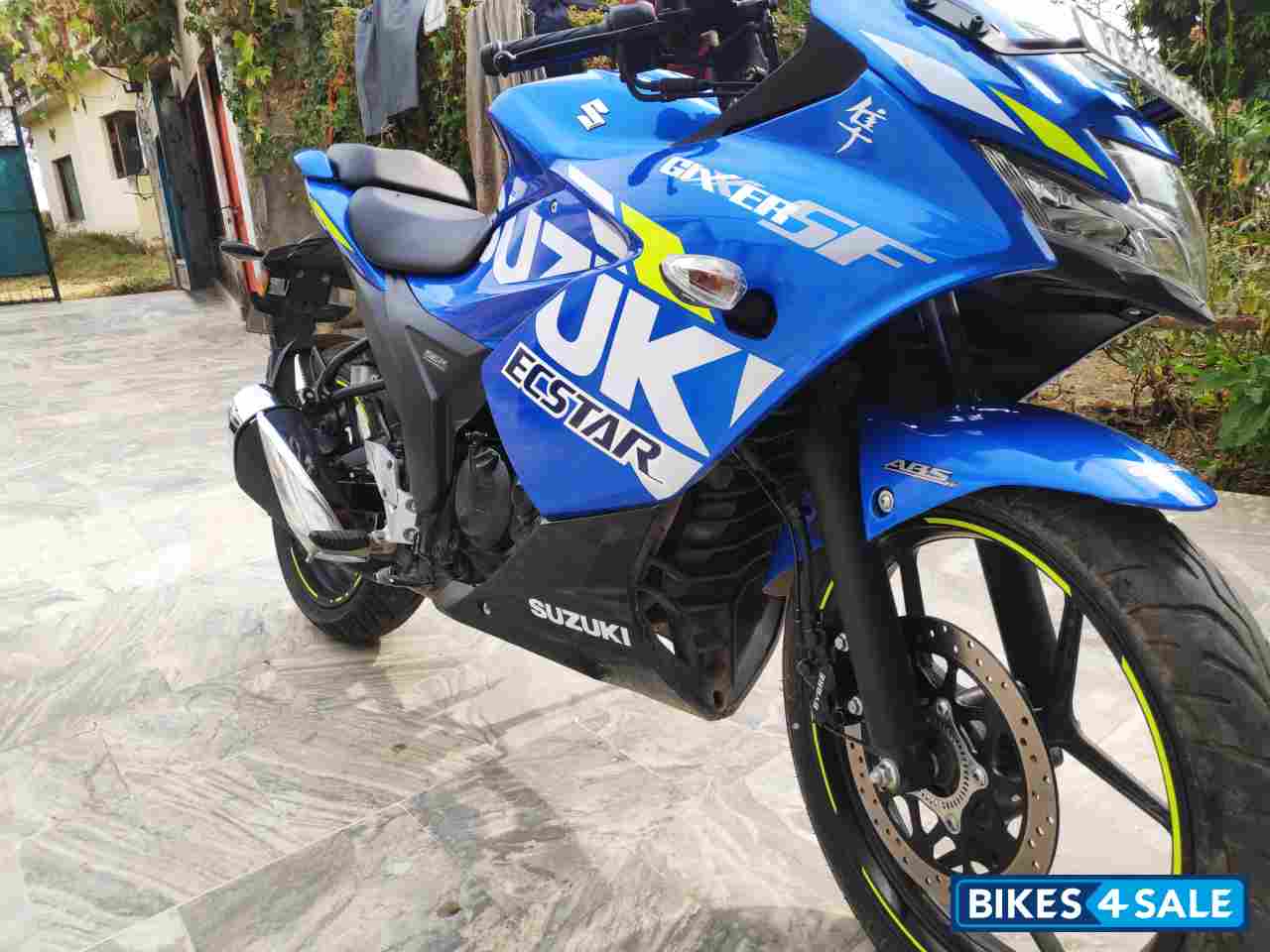 Suzuki Gixxer SF Moto GP