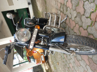 Black Royal Enfield Bullet Standard 500