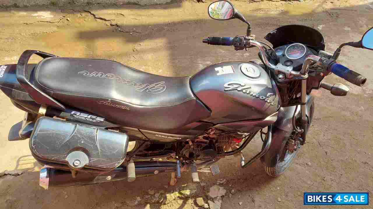 Grey Hero Glamour 125