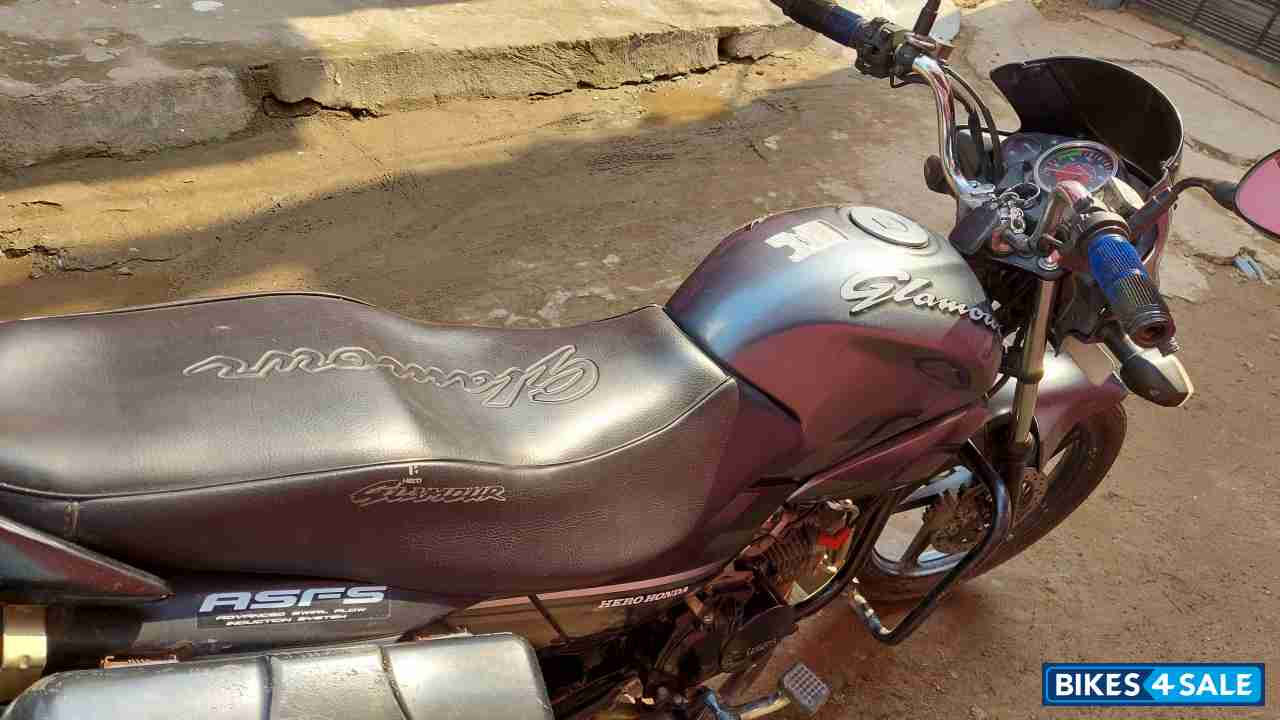 Grey Hero Glamour 125