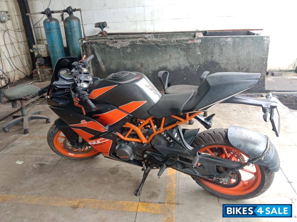 Black And Orange KTM RC 200 Black And Orange KTM RC 200