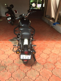 Black Royal Enfield Classic 500