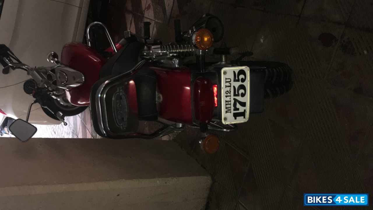 Bajaj Avenger 220 DTS-i
