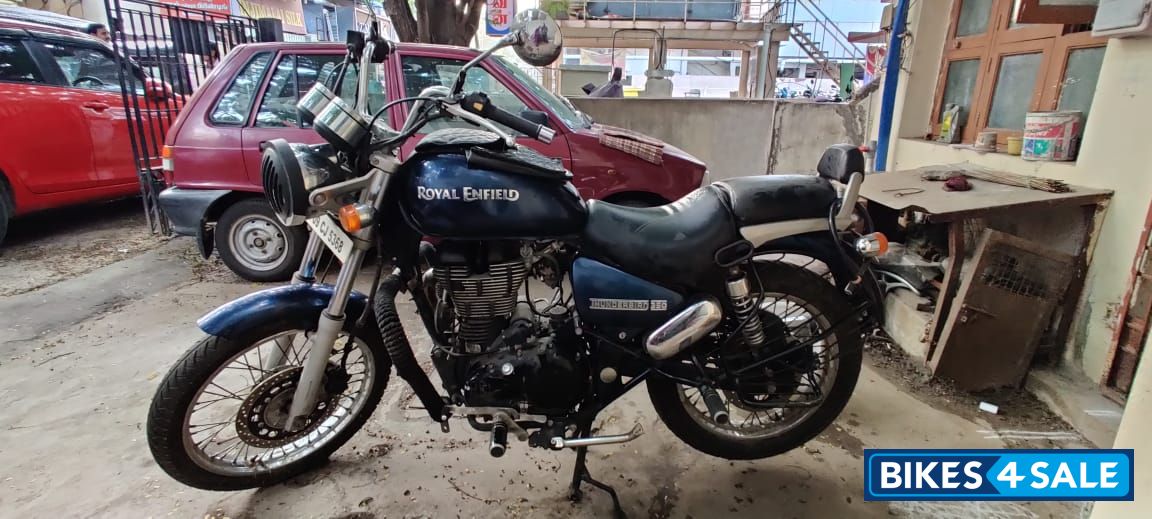 Marine Blue Royal Enfield Thunderbird 350