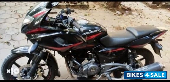 Black And Red Bajaj Pulsar 220 DTSFi