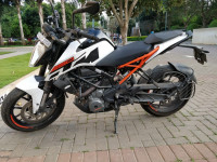 White KTM Duke 250