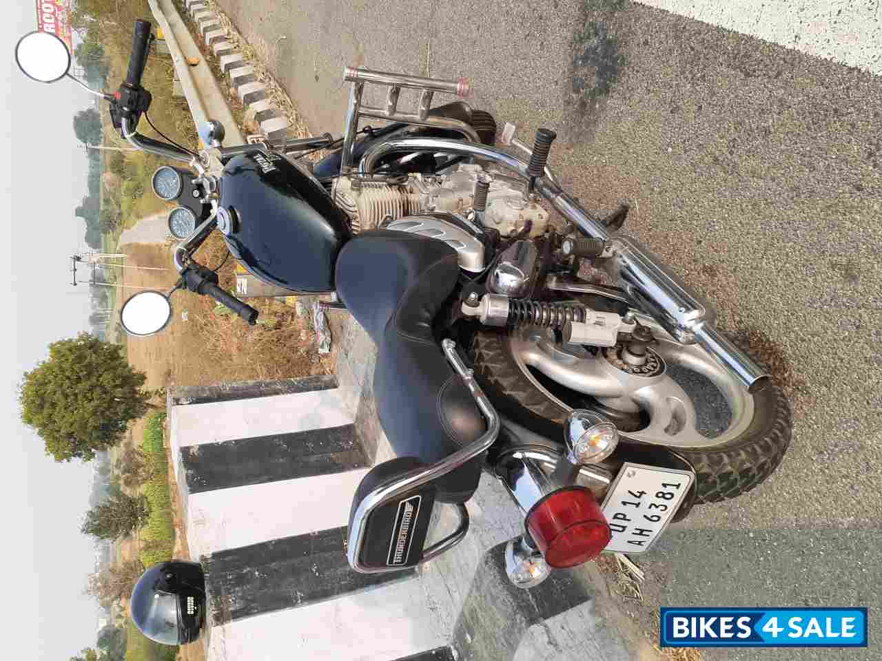 Royal Enfield Thunderbird