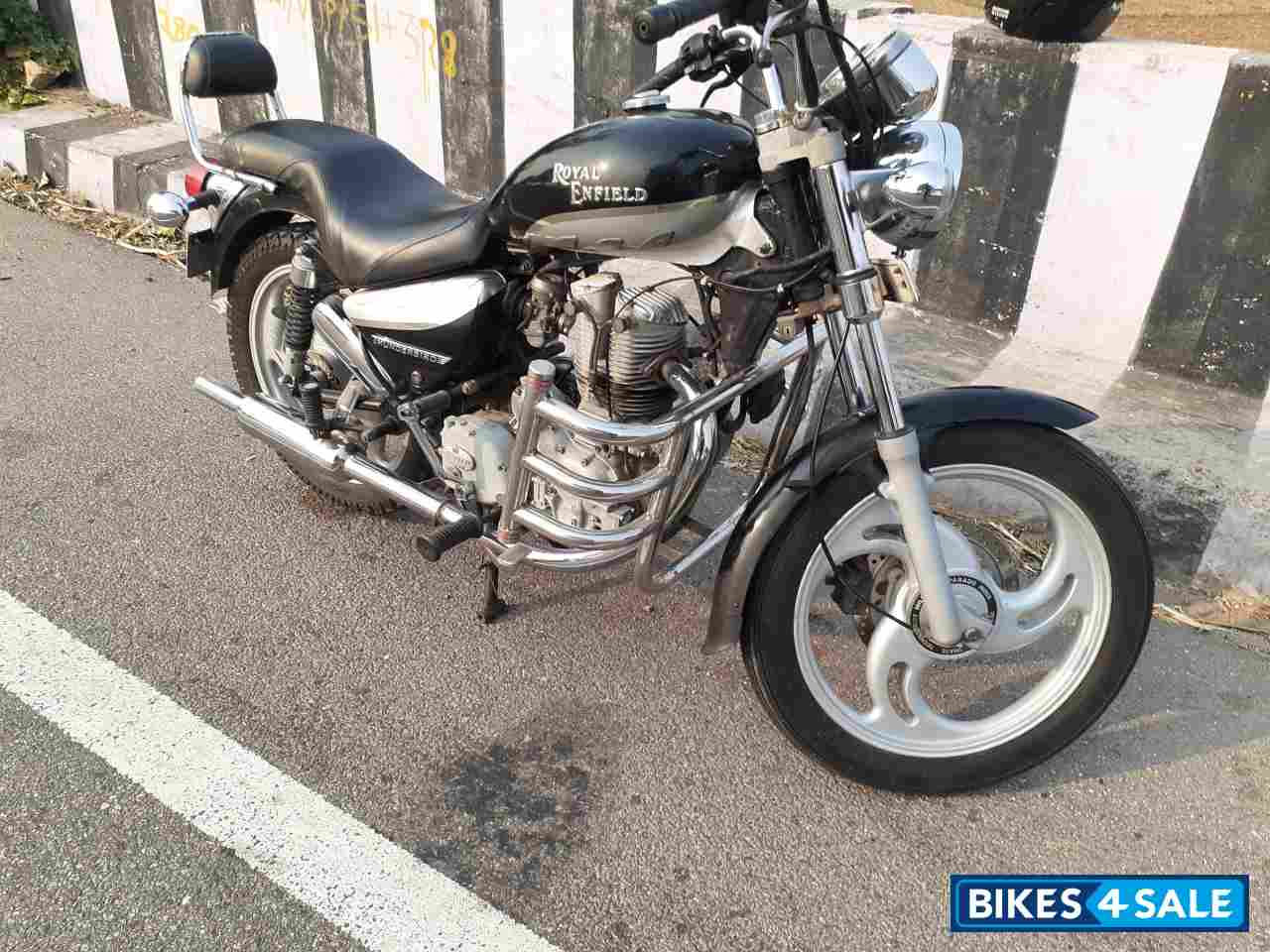 Royal Enfield Thunderbird