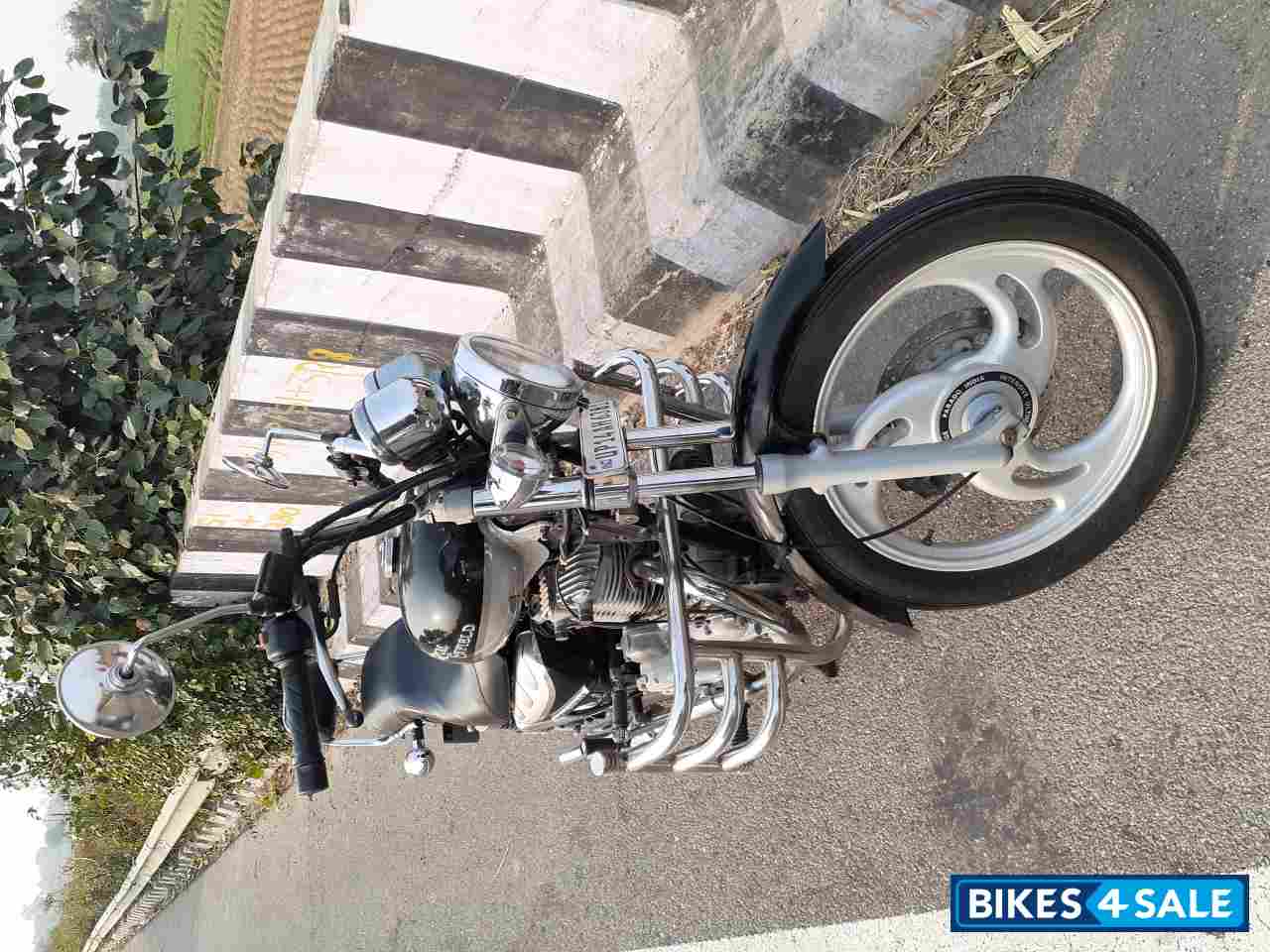 Royal Enfield Thunderbird