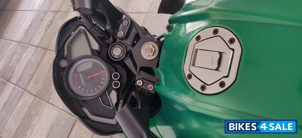 Green Bajaj Pulsar 200 NS