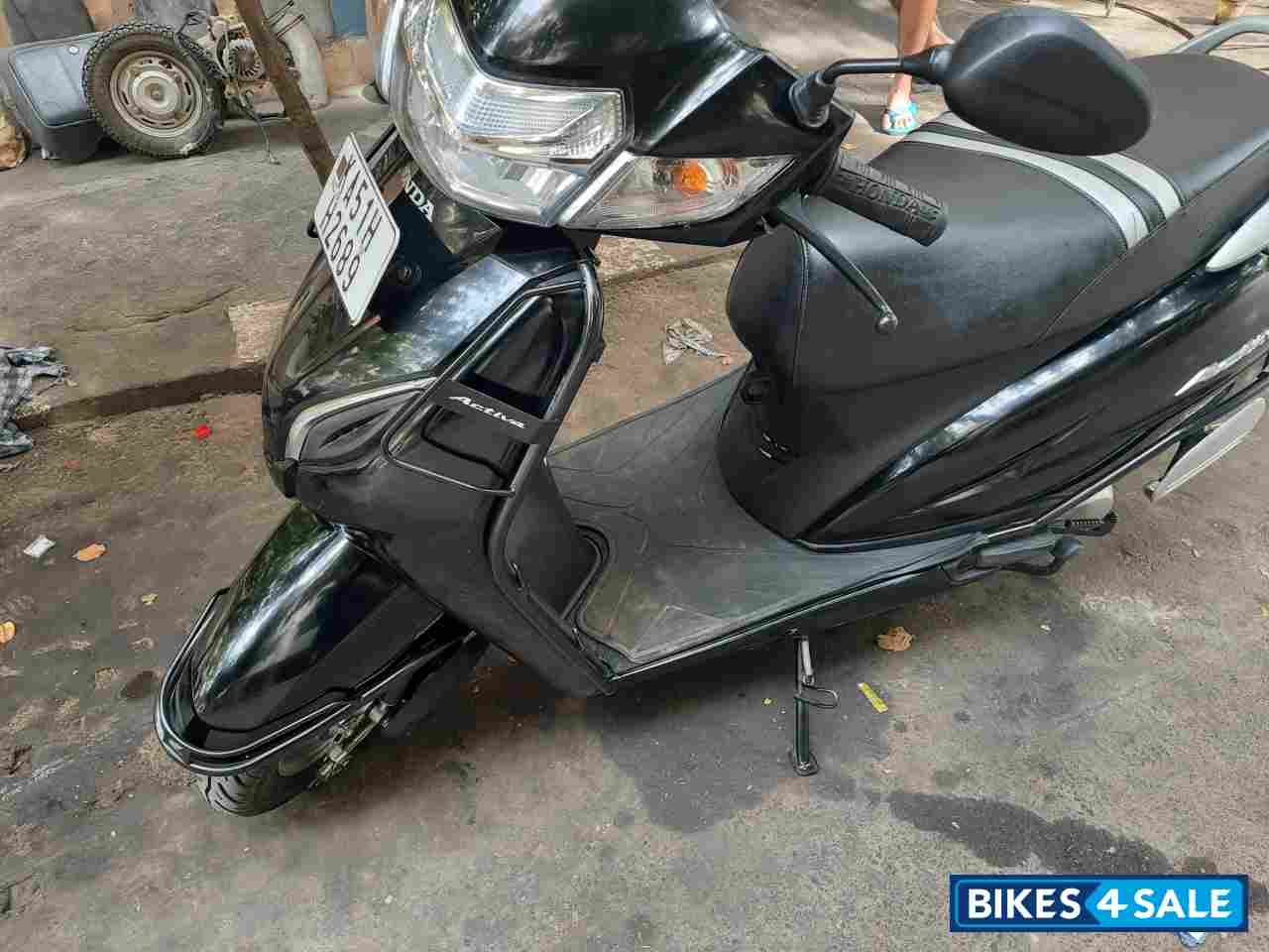 Black Honda Activa 5G