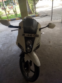 White Hero Karizma ZMR