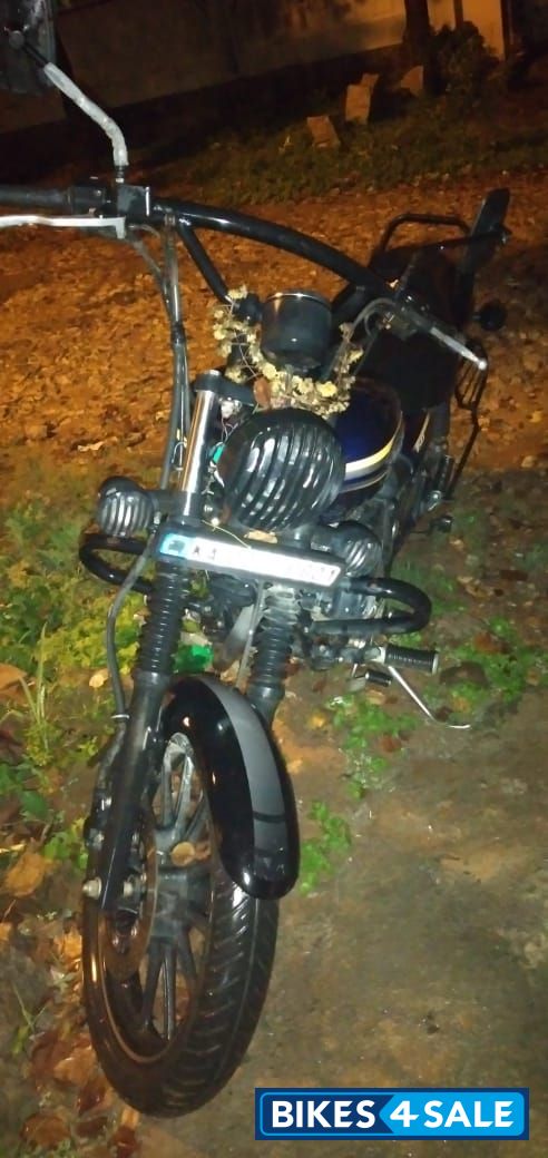 Bajaj Avenger 180 DTS-i