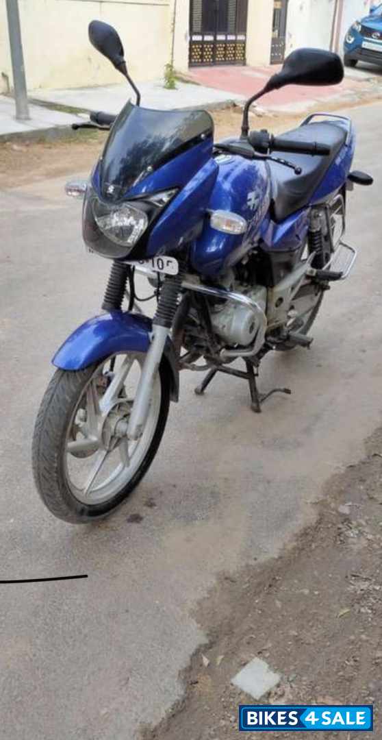 Blue Bajaj Pulsar 150 DTSi