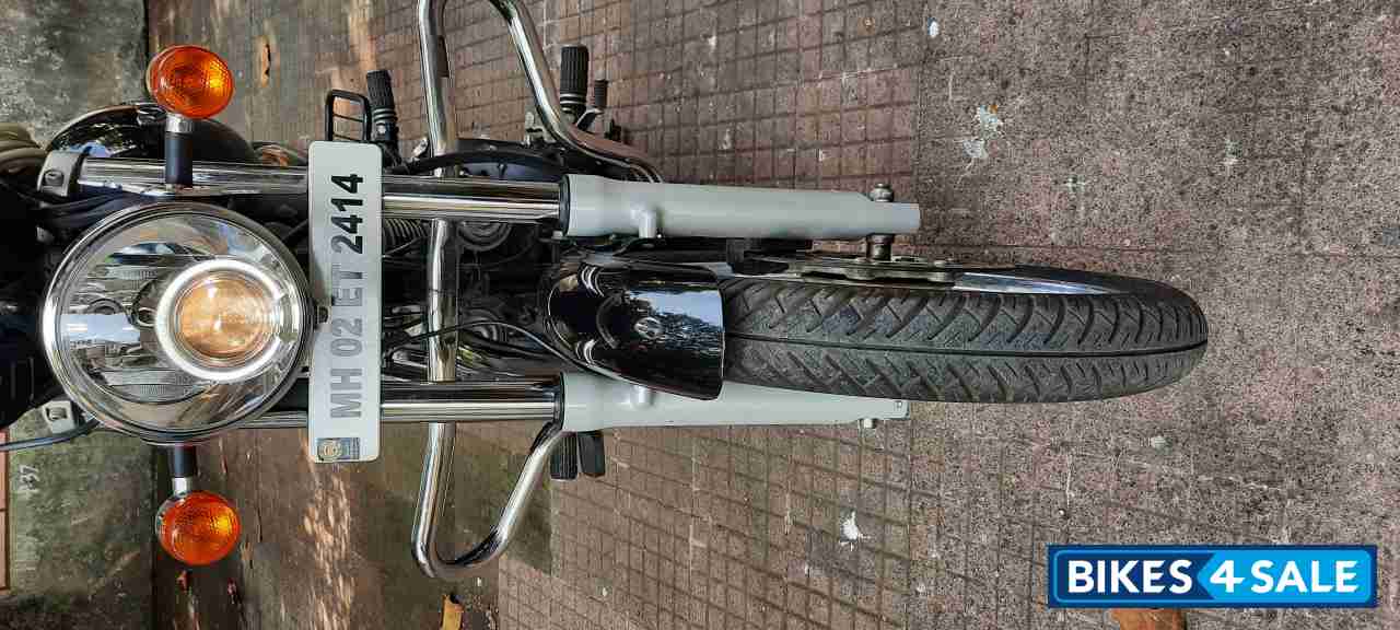 Black Royal Enfield Thunderbird 500