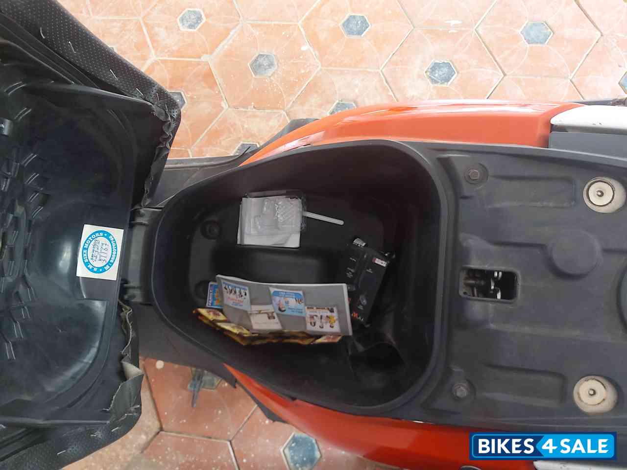 White And Red Colour Honda Dio White And Red Colour Honda Dio