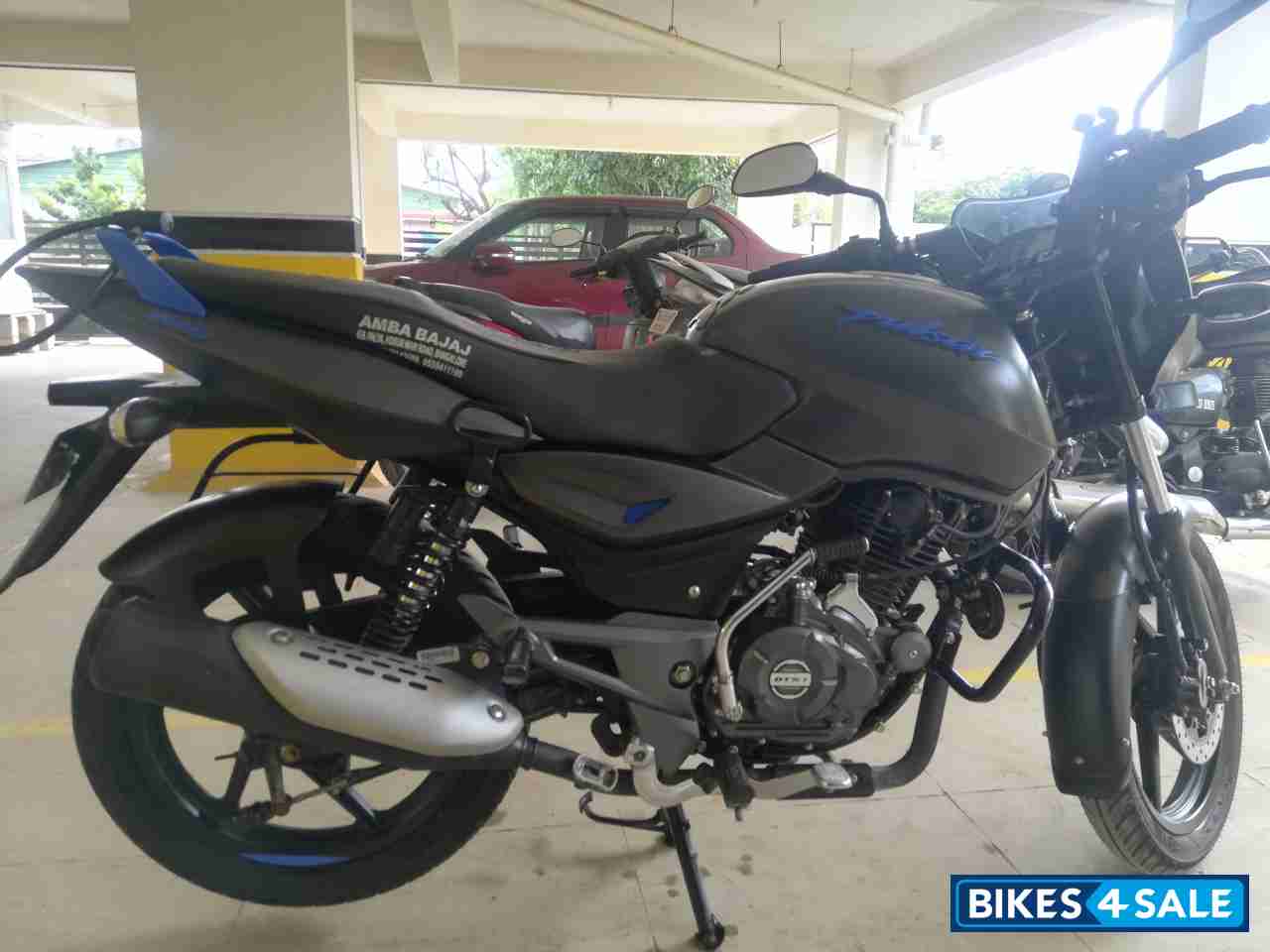 Gray & Blue Bajaj Pulsar 125 Neon Gray & Blue Bajaj Pulsar 125 Neon