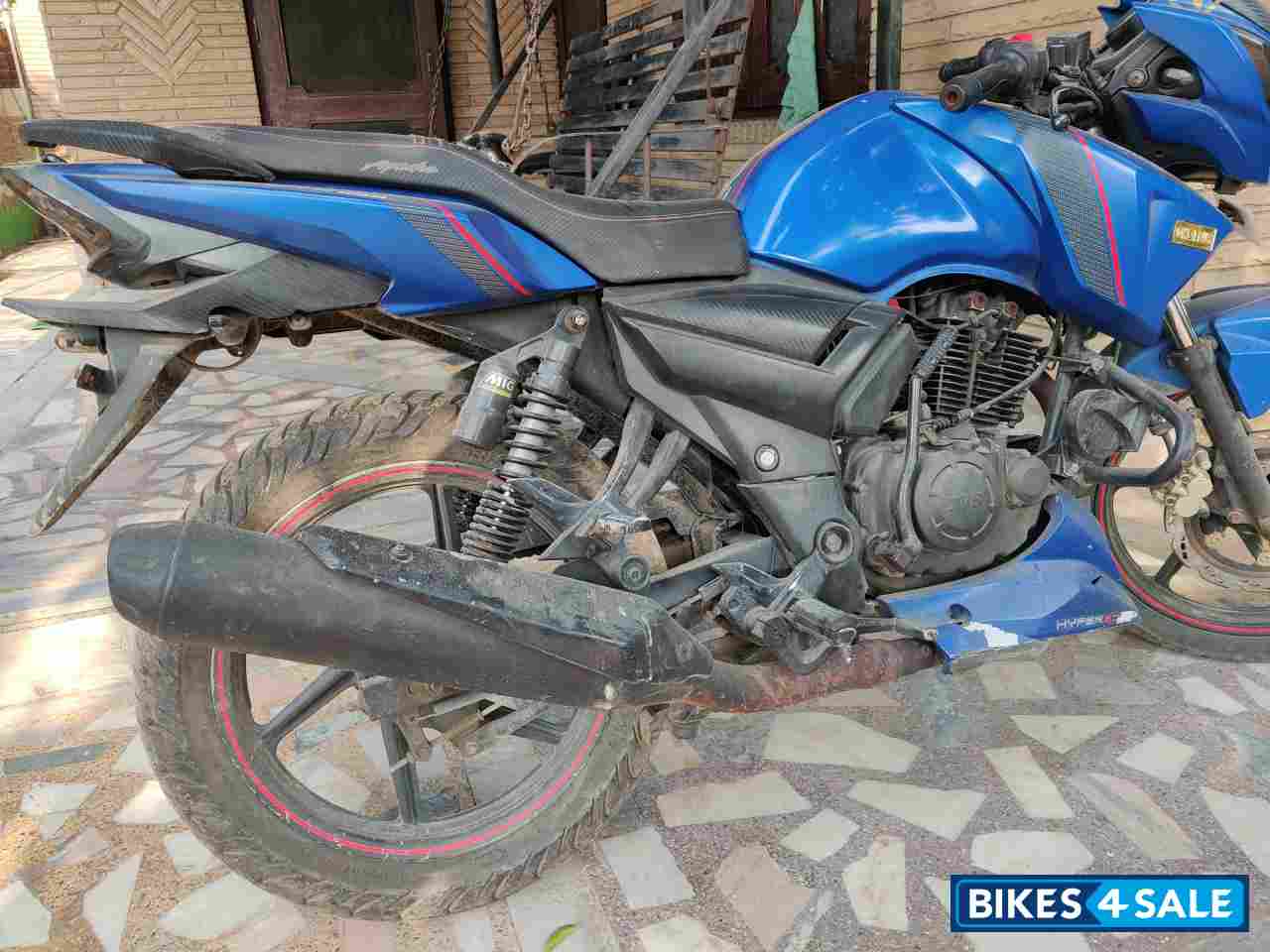Matte Blue TVS Apache RTR 160