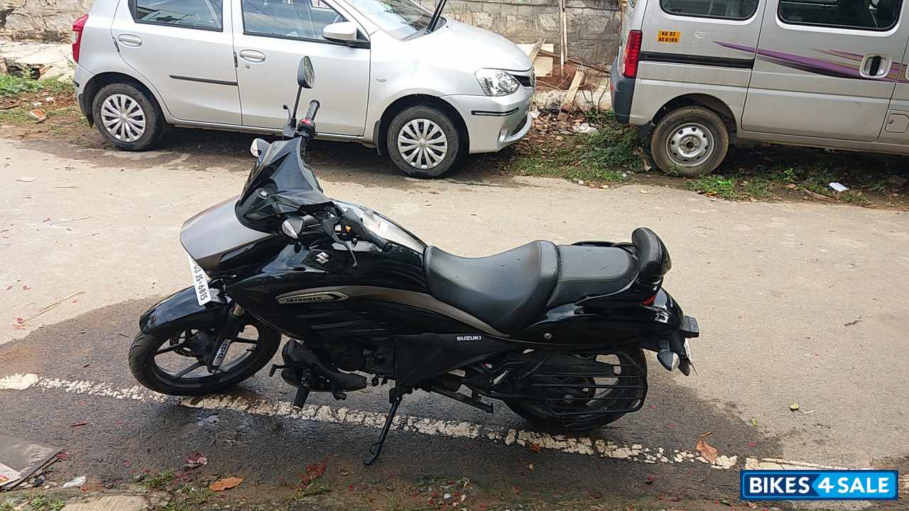 Suzuki Intruder 150