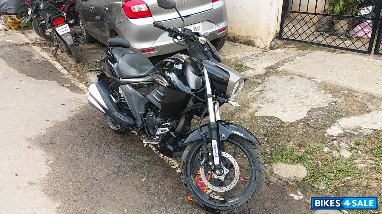 Suzuki Intruder 150