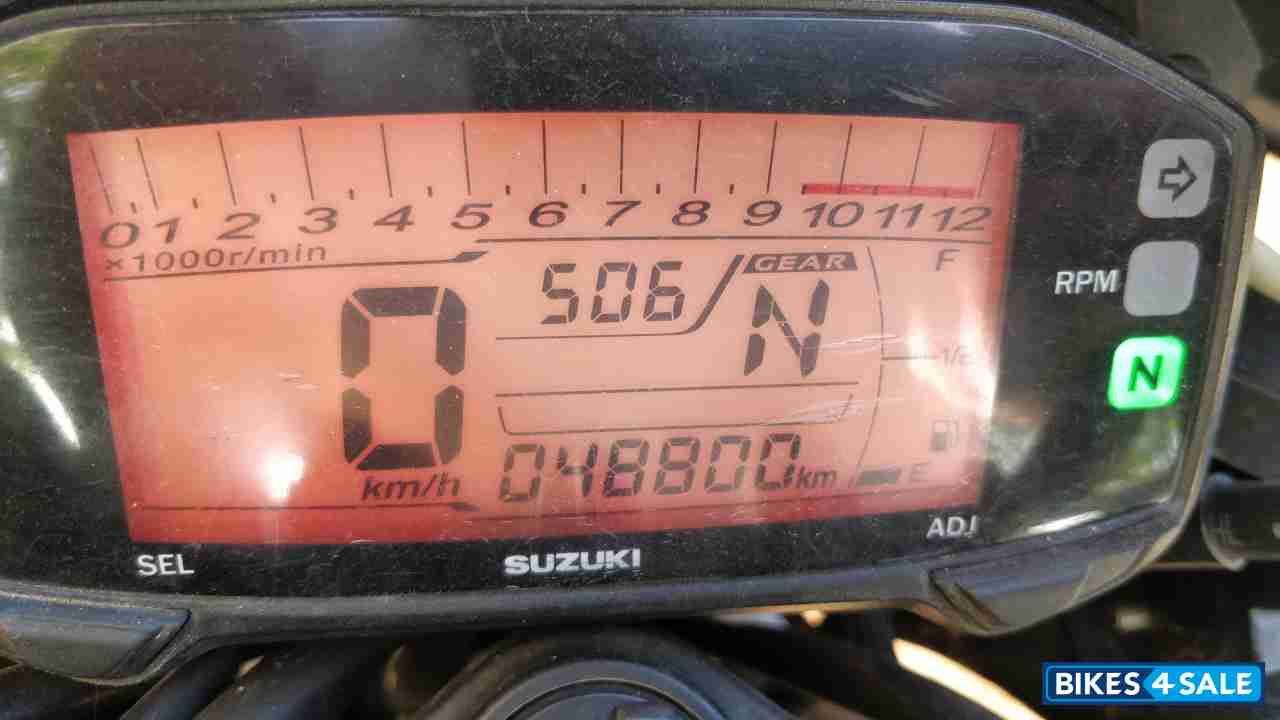 Black Suzuki Gixxer 150 Black Suzuki Gixxer 150