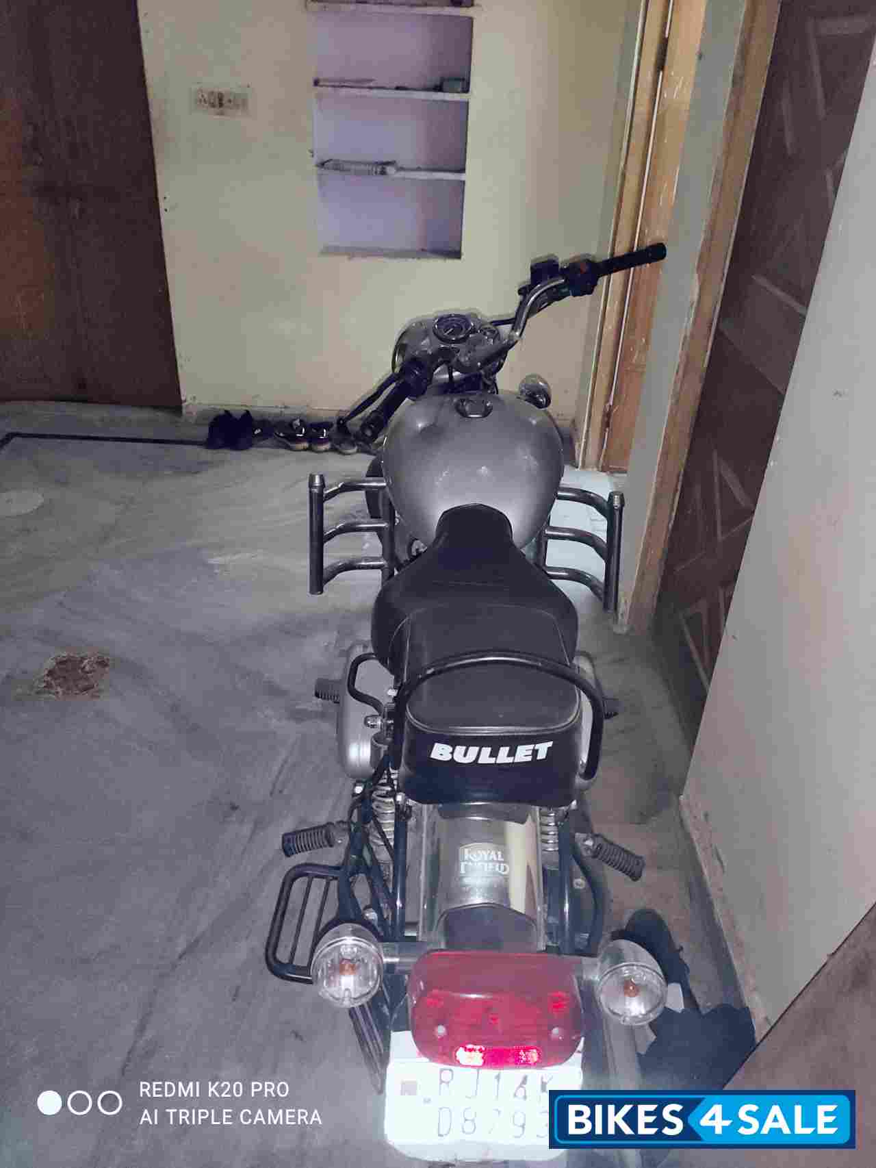 Silver Royal Enfield Bullet Electra Twinspark