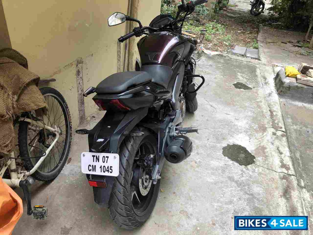 Bajaj Dominar 400