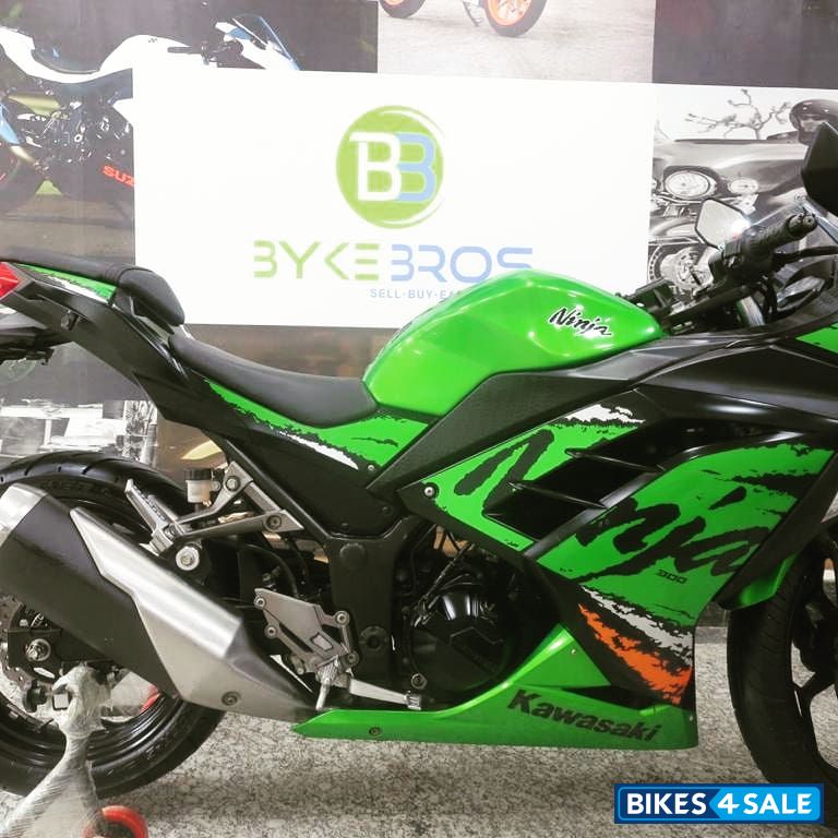 Kawasaki Ninja 300R