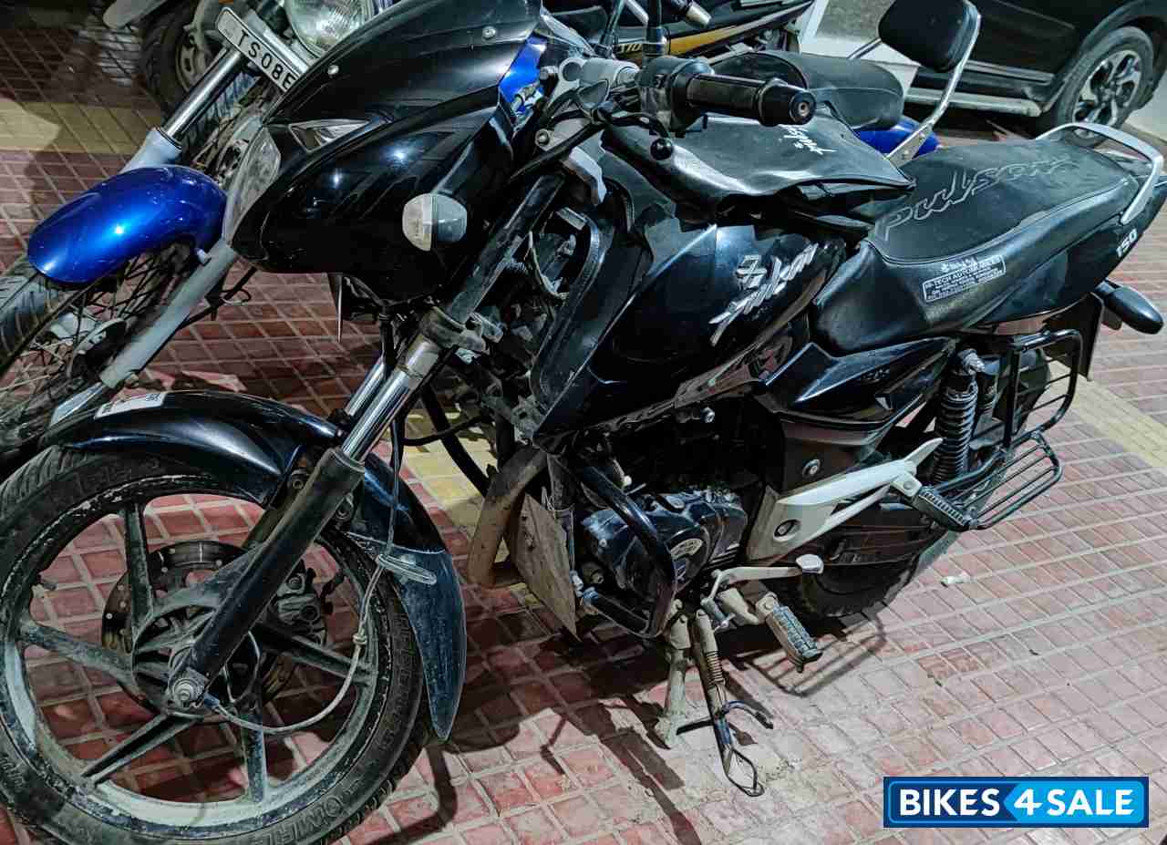 Midnight Black Bajaj Pulsar 150 DTSi Midnight Black Bajaj Pulsar 150 DTSi
