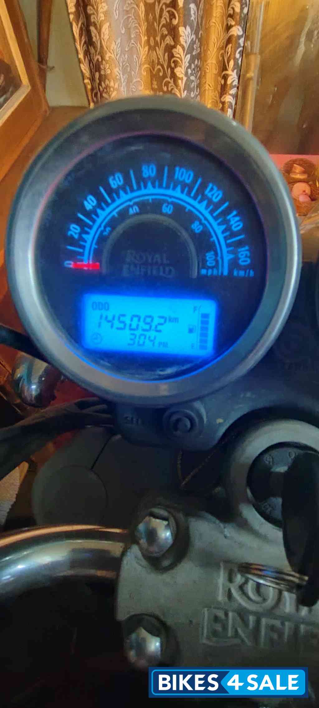 Black Royal Enfield Thunderbird 350