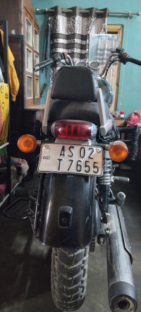 Black Royal Enfield Thunderbird 350