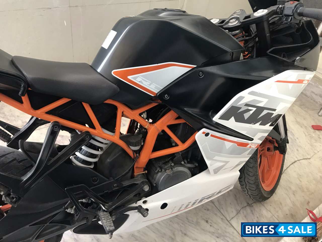 KTM Duke 390 BS6