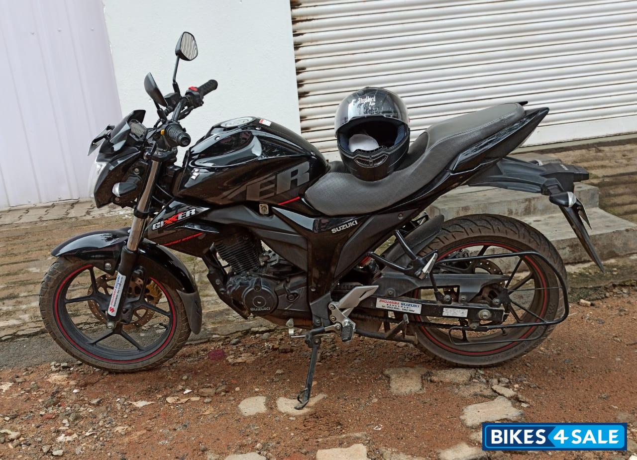 Suzuki Gixxer ABS
