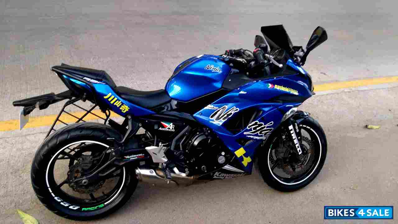 Blue Kawasaki Ninja 650R