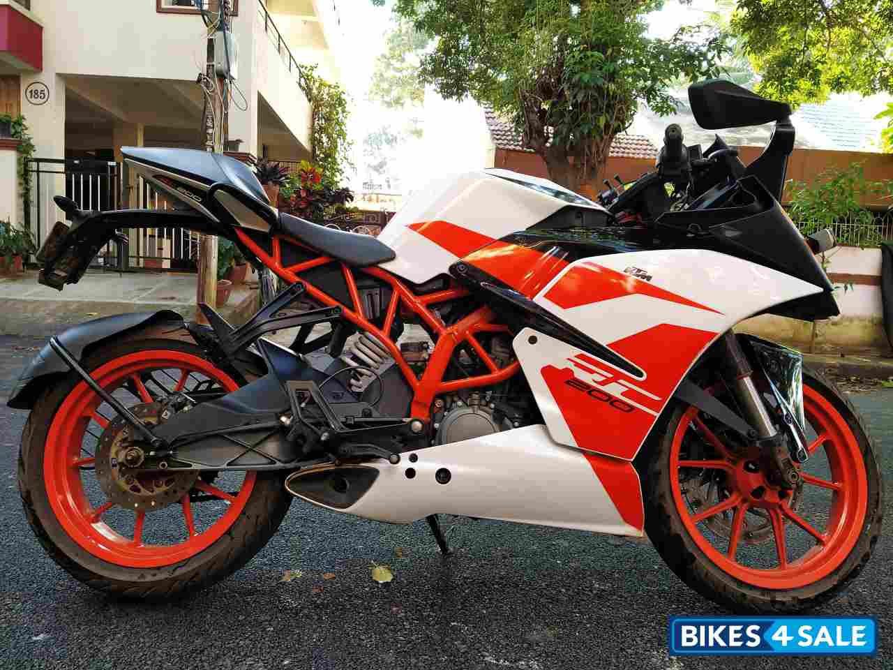 Used 2017 model KTM RC 200 for sale in Bangalore. ID 299673 - Bikes4Sale