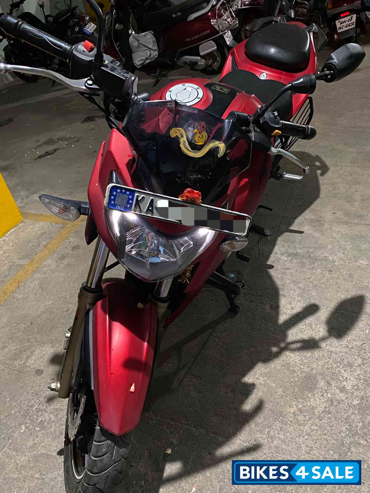 TVS Apache RTR 200 4V TVS Apache RTR 200 4V