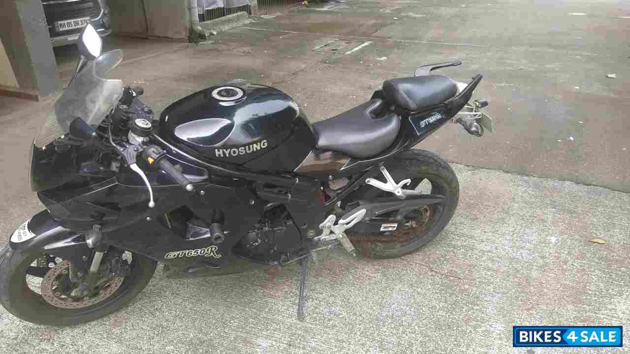 Hyosung GT650R