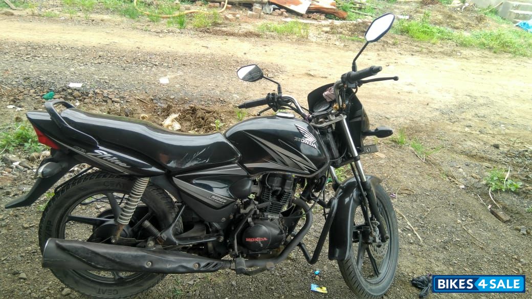 Used 2011 model Honda CB Shine for sale in Valsad. ID 299893 Bikes4Sale